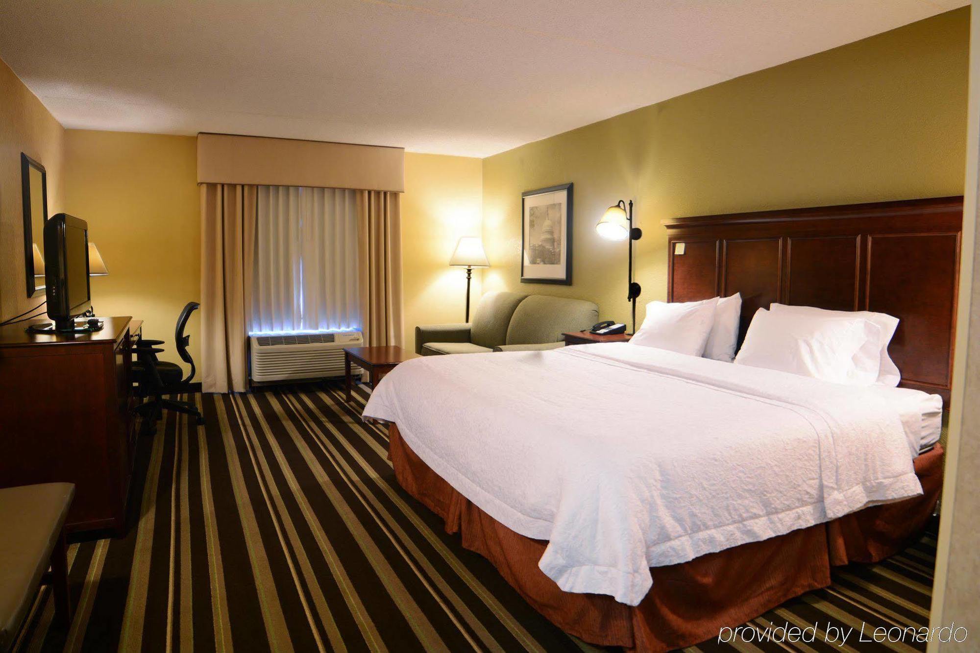 Hampton Inn Washington-Dulles International Airport South Шантіллі Екстер'єр фото